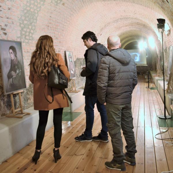 Καγκαράς Βασίλειος 2019 Βλέμματα Κόσμοι Γαλάτσι Καμίνι